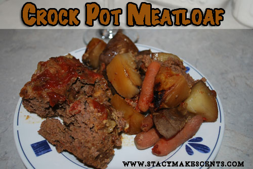 I like meatloaf any way you make it, but I always like the ease of using my crockpot. This Crockpot Meatloaf makes dinnertime easy!