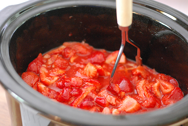 Strawberry freezer jam, sugar free, thickened with chia and in the crockpot! Awesome! Strawberry freezer jam, sugar free, thickened with chia and in the crockpot! Awesome!