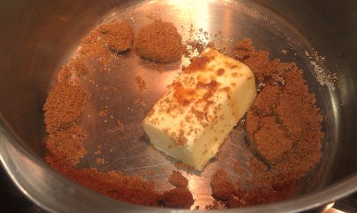 Gluten Free Crock Pot Caramel Apple Cheesecake